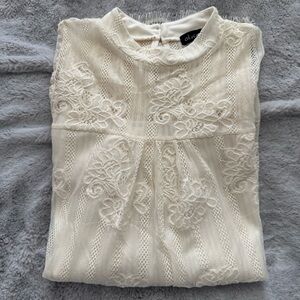 Cream Lace Top size medium